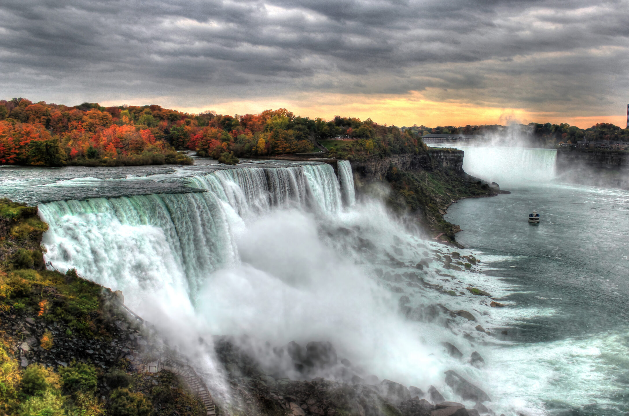 NIAGARA FALLS